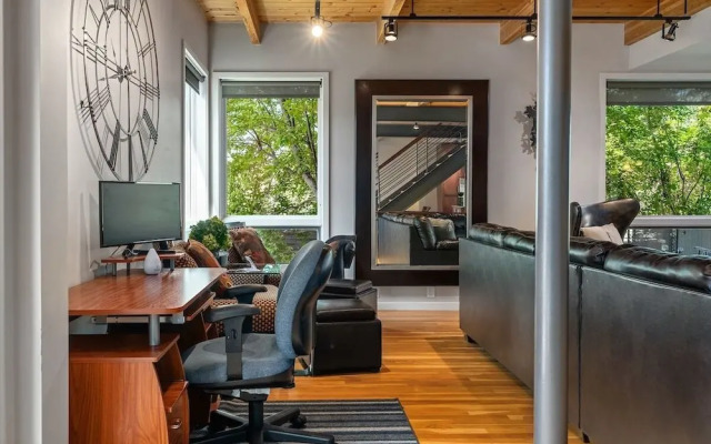 Blackhawk 2817 4 Bedroom Townhouse by RedAwning