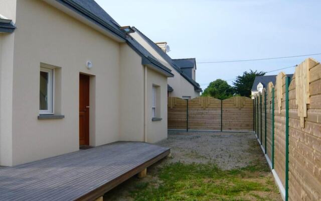 House with 2 Bedrooms in Plurien, with Furnished Terrace