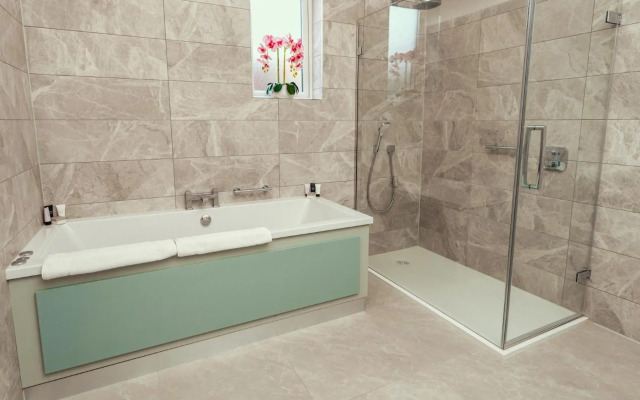 Cavan Crystal Hotel
