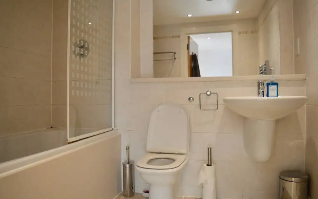 Modern 2 Bedroom Apartment In Manchester City Centre