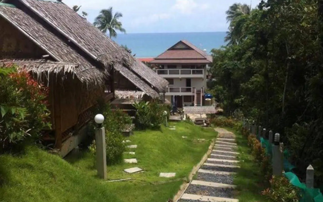 Lanta Mattia Bungalows and Resort