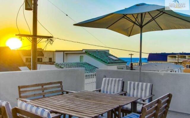 200-Surf Stars Penthouse