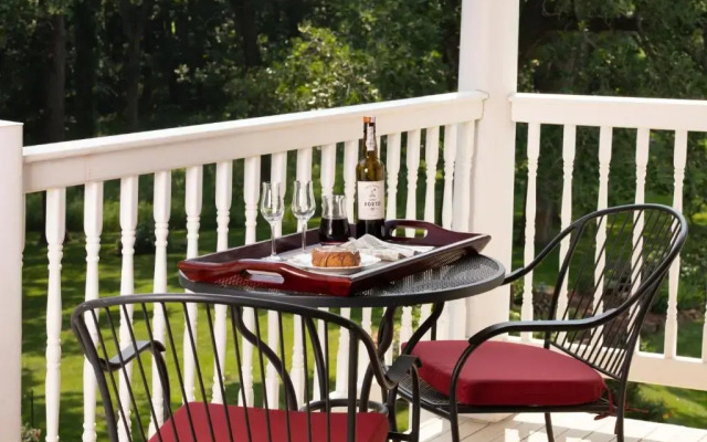 The Oakwood Inn – Adults Only