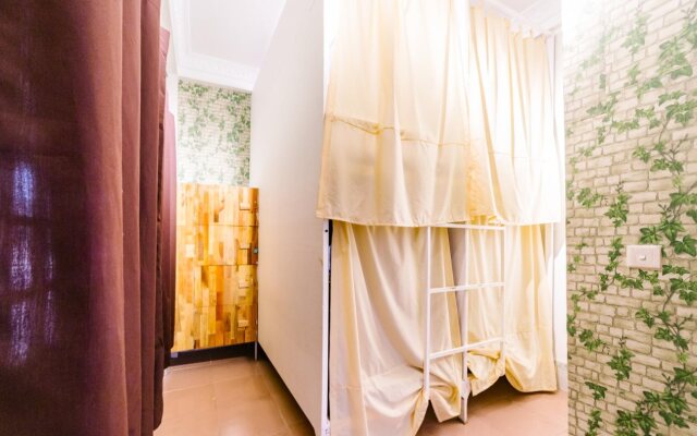 Blank Guesthouse