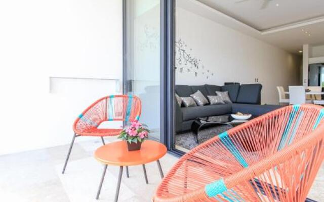 MENESSE Beach Apartments