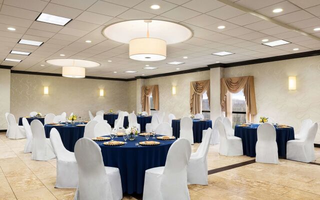 Wyndham Garden Totowa