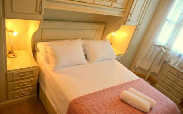 Rosa Apartamento Mont Serra