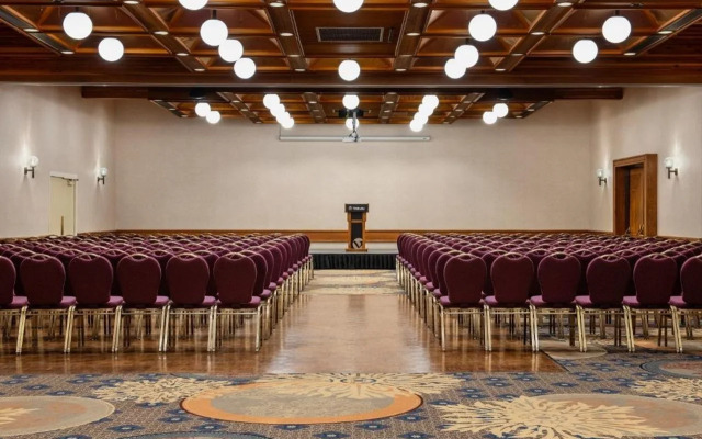 Valhalla Hotel & Conference Centre