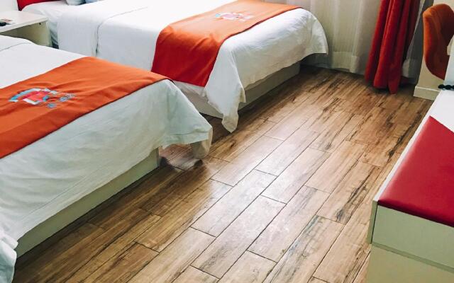 Pai Hotel Guiyang Fountain Metro Station