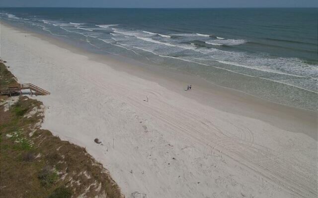 Summerhouse 433 2 Bedroom Condo by RedAwning