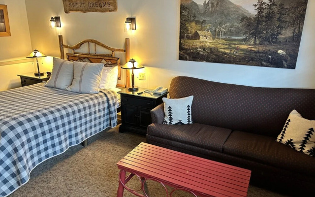 The Common Man Inn & Spa