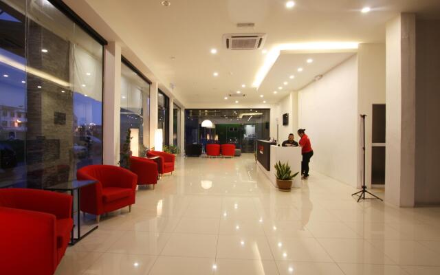 Place2Stay Business Hotel - Waterfront