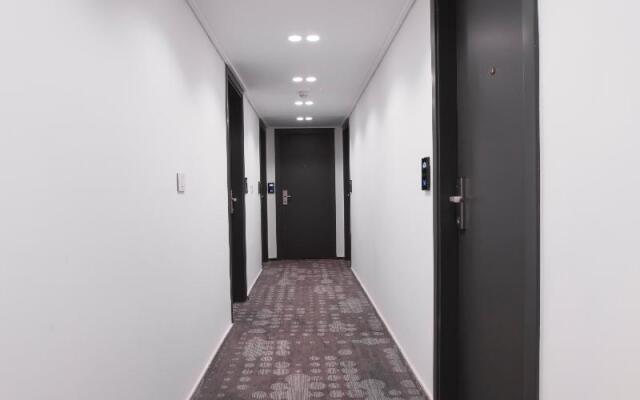 35 Rooms