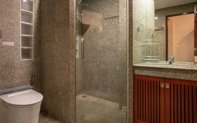 Kata Noi Beach 2br Seaview Condo