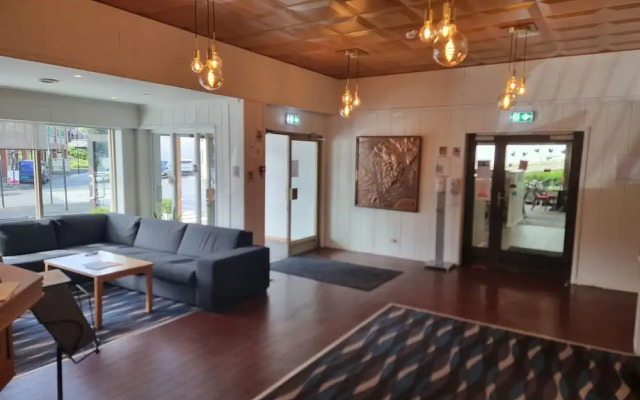 Stord Folkehøgskule Sommarhotell