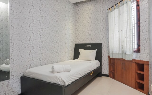 Comfort 2Br At Mediterania Gajah Mada Apartment