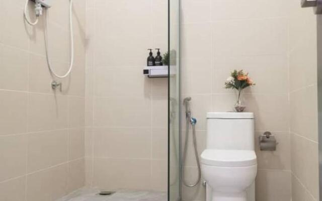 Bed & Pillow Subang Jaya by HomeBrickz