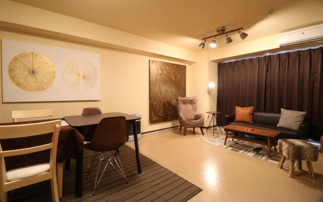 Sepia yamanote room202