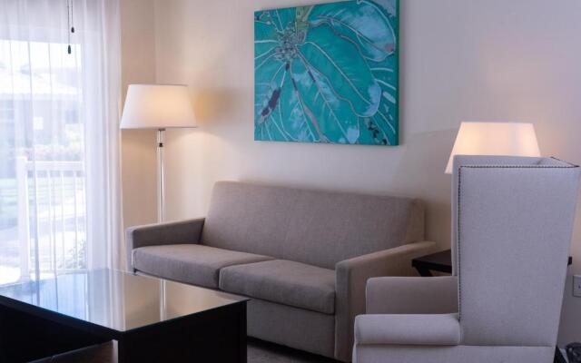 Holiday Inn Resort Grand Cayman by IHG