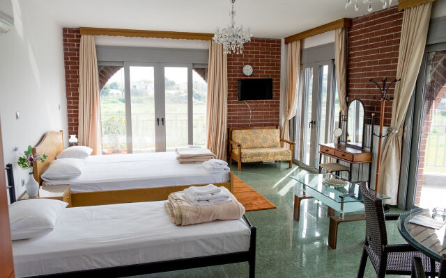 IonionStar Hotel