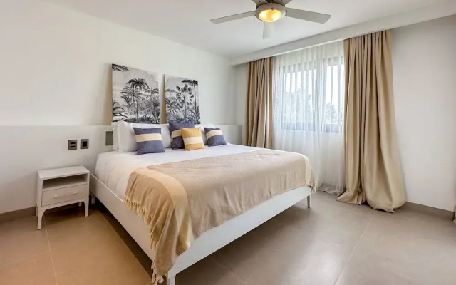 Luxury Penthouse 3 Bedroom Ocean Views