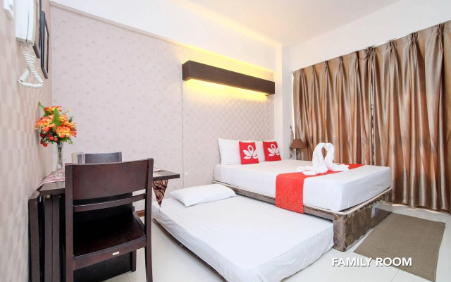 Zen Rooms Sunshine City Suites