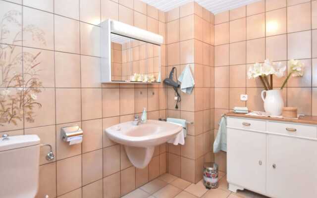 Holiday Home With Garden in Weissenbrunn