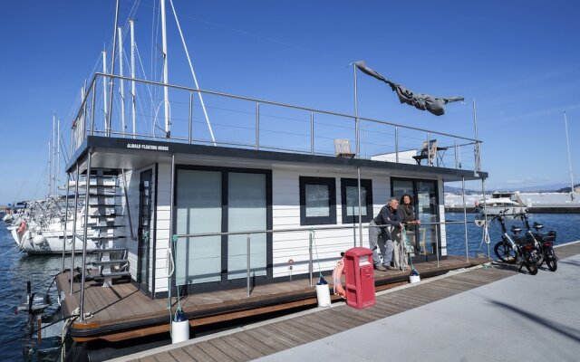 Almalo Floating House Case galleggianti
