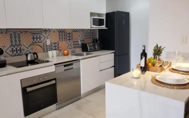 Luxury 5th Avenue Menesse 32