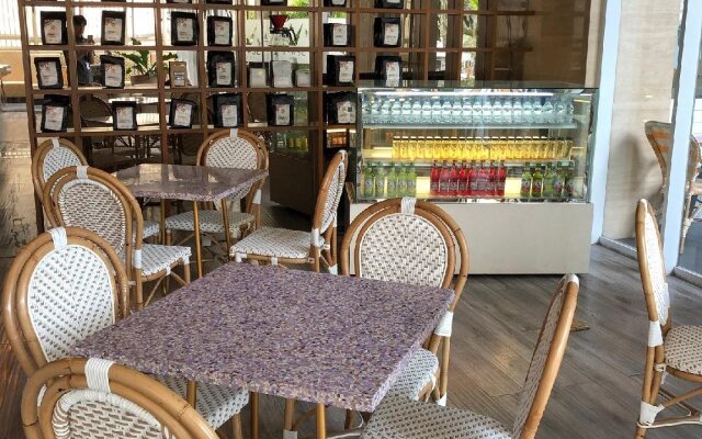 Verse Luxe Hotel Wahid Hasyim