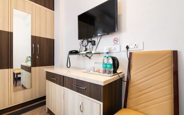 OYO 4428 Central Platinum Suites