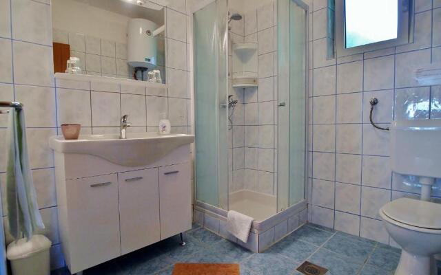 Apartmani Roza Lopar