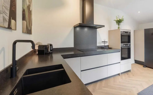 Beautiful Holiday Home With a Whirlpool