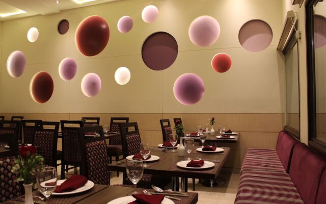 Hotel Amrapali Grand