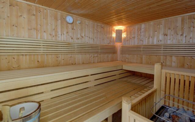 Chalet on Zettersfeld With Dolomite Views
