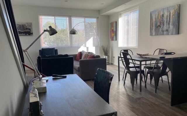 A2 300 Budd Street in Philadelphia