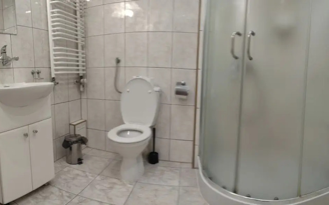 Guest Rooms and Family Apartments