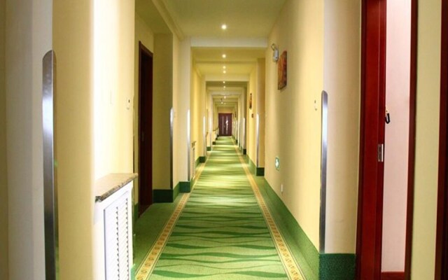 GreenTree Inn Shandong Weihai Gangkou Express Hotel