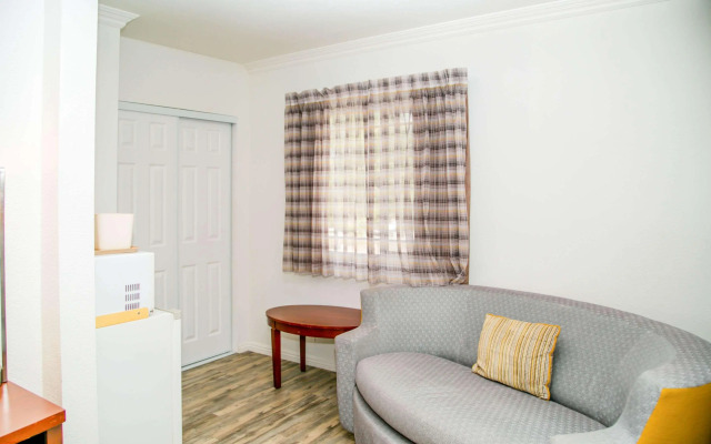 Quality Inn & Suites Thousand Oaks - US101