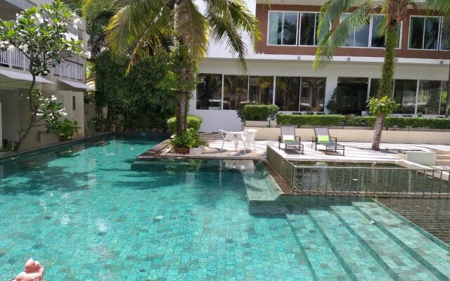 A2 Pool Resort