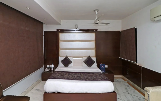 OYO 12982 Hotel Oris International