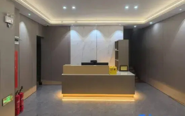 Otog Banner Wulan Zhen Jiayi Hotel