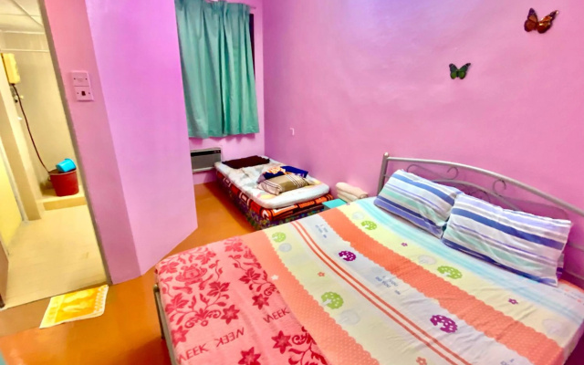 Bayu Emas Apartments – Guest Rooms – Batu Ferringhi