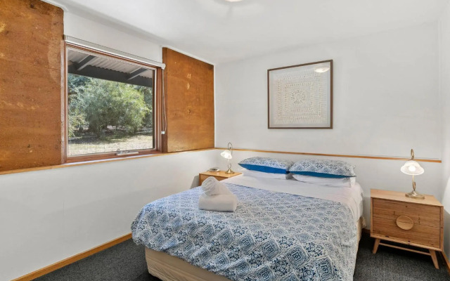 Split Point Cottages