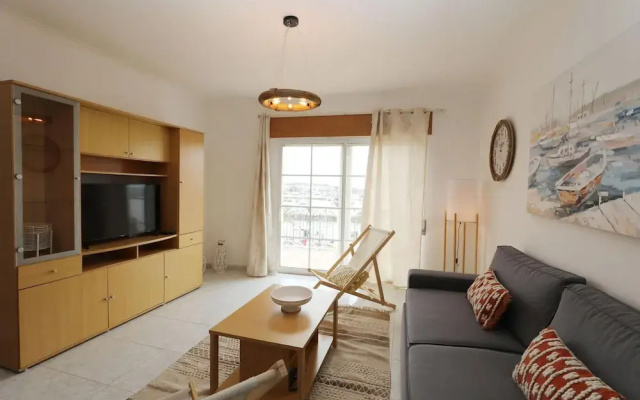 B37 - Central City Door Apartment