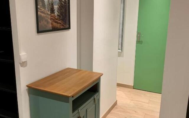 Superbe T3 séjour Marseille Clim 2 balcons Timone