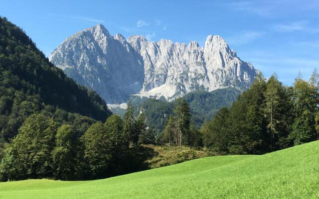 Chalet Tirolia