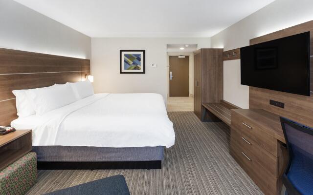Holiday Inn Express Hotel & Suites Providence-Woonsocket by IHG