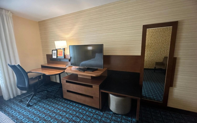 Fairfield Inn & Suites by Marriott Detroit Chesterfield