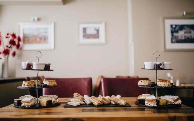 Duke Of Edinburgh Hotel